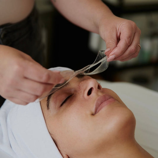 Korean hydrogel sheet mask to reduce redness and irritation