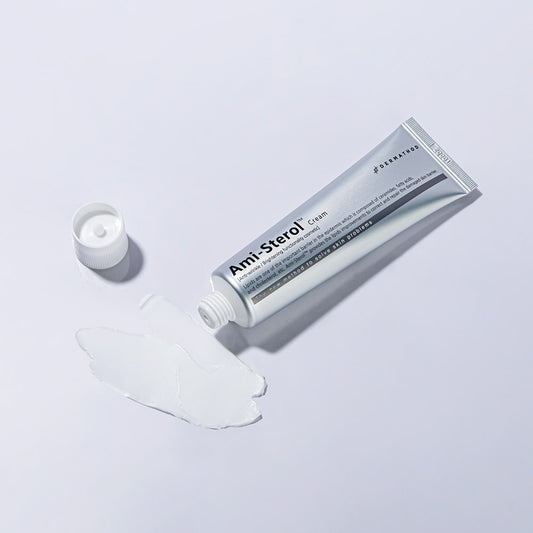 Rich and breathable texture of Ami-Sterol Cream, featuring a ceramide-cholesterol complex for intensive barrier repair.