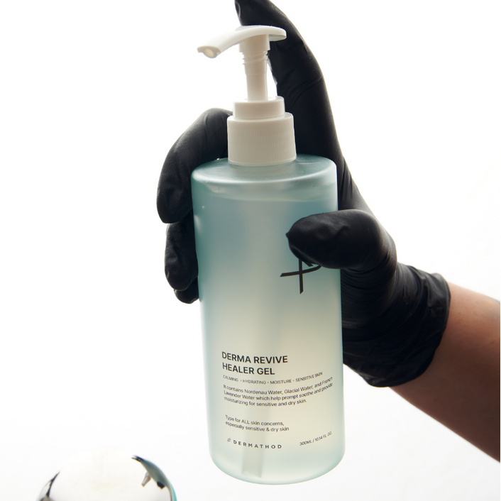 Lightweight, water-based texture of Derma Revive Healer Gel, designed to instantly cool and calm inflamed, heat-stressed, or irritated skin.