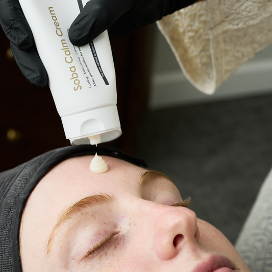 Applying Dermathod Soba Calm Cream to soothe redness and balance oily skin