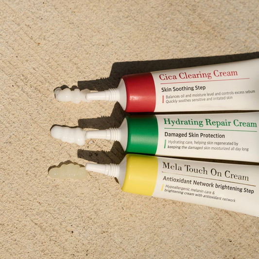 Compact 20ml Thesera Hydrating Korean Repair Cream for post-peel and post-treatment skin recovery.
