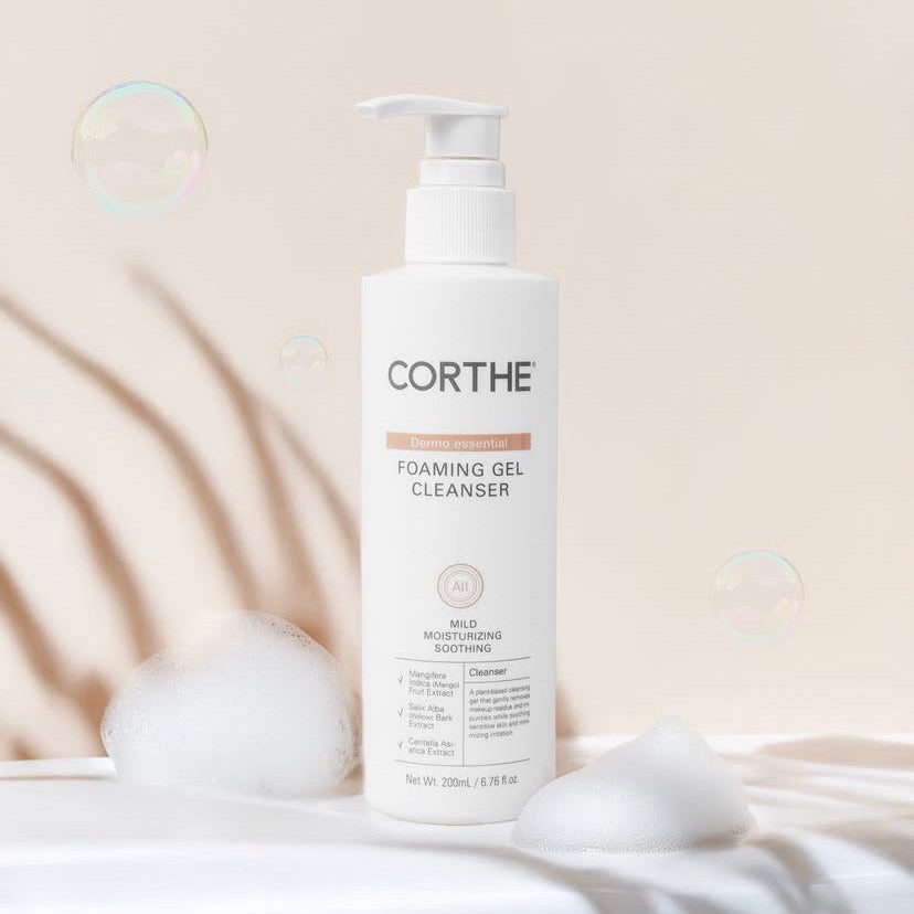 Professional Korean Corthe Foaming Cleanser designed to clear environmental pollutants and repair the skin barrier daily.