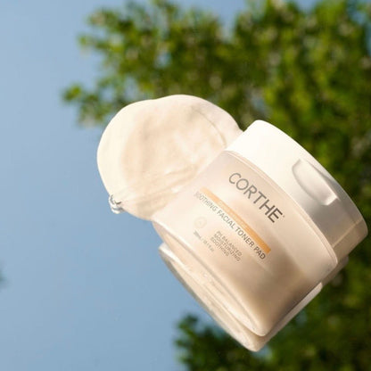 Corthe Dermo Essential Soothing Toner Pads in the Bounce Back Bundle are made of 100% organic unbleached fiber, soaked in Centella and Panthenol to calm redness and repair the skin barrier.