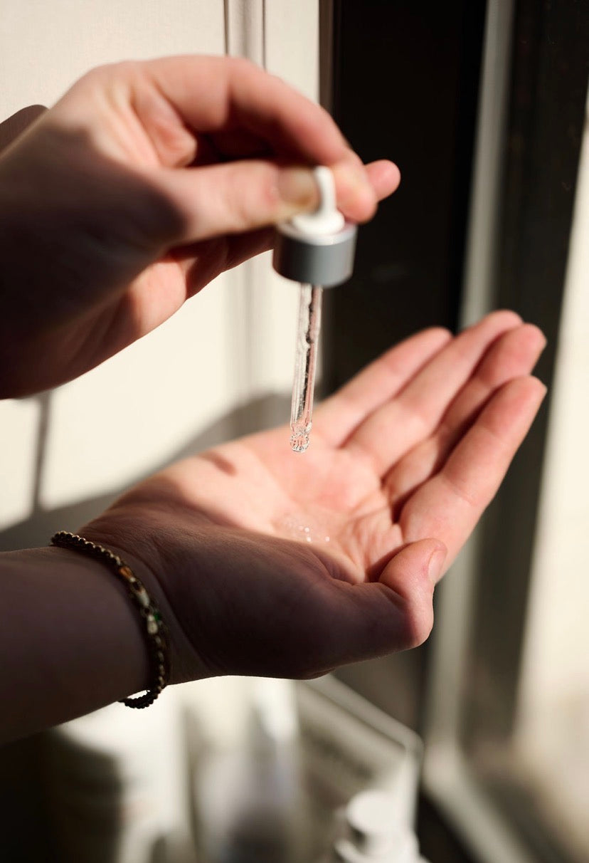 Applying the Corthe probiotic ampoule to improve skin resilience and restore a healthy, radiant glow to dull or tired skin.