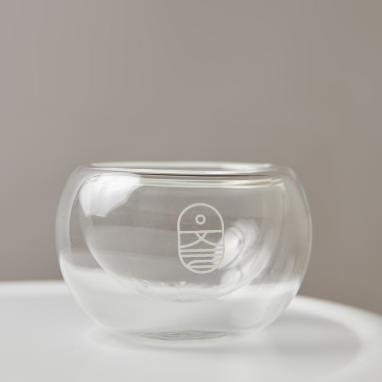 Double-walled glass mask mixing bowl, a professional-grade aesthetic tool for Korean skincare rituals and precise product dispensing.