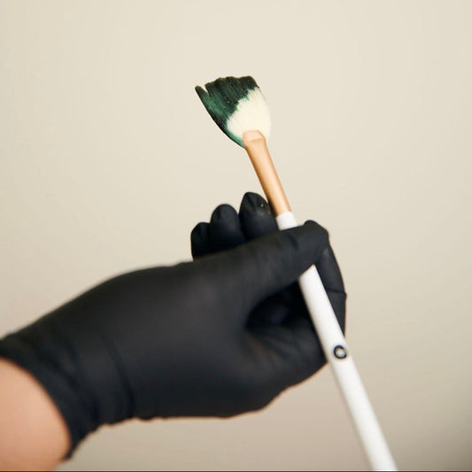 Silky-smooth application: This Fluffy Fan Brush features non-shedding, super-soft vegan bristles that glide across the skin's contours without dragging or irritating even the most reactive skin types.