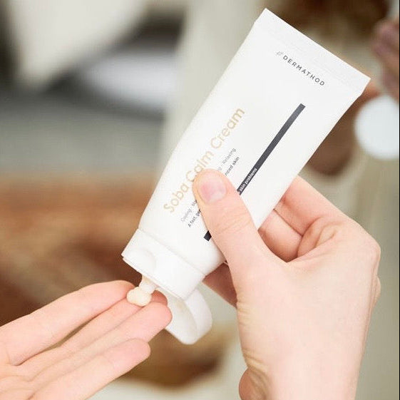 Weightless Hydraburst™ technology in action; this acne-safe Korean Soba Calm Cream transforms into water on contact to hydrate deeply without clogging pores or causing congestion.