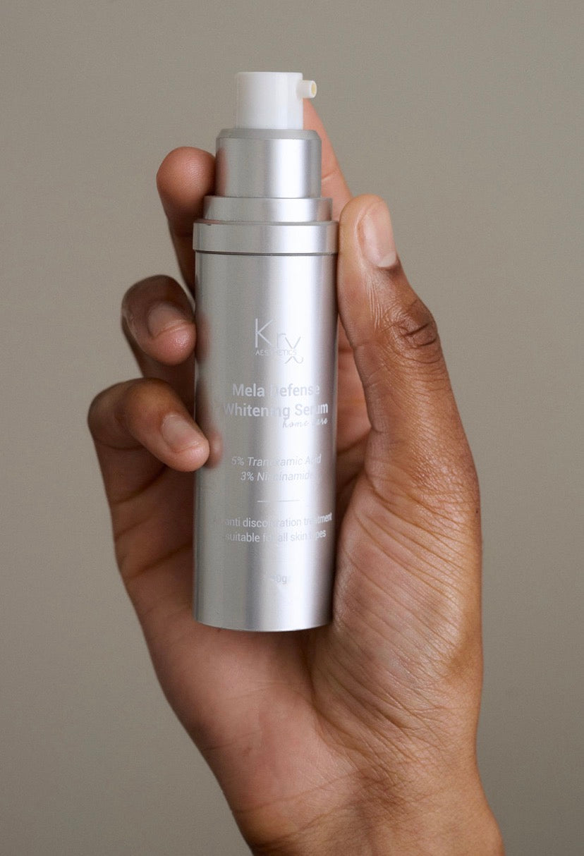 Targeted application of KrX Mela Défense Serum to treat melasma and post-inflammatory hyperpigmentation (PIH) for a refined, 'glass skin' results.