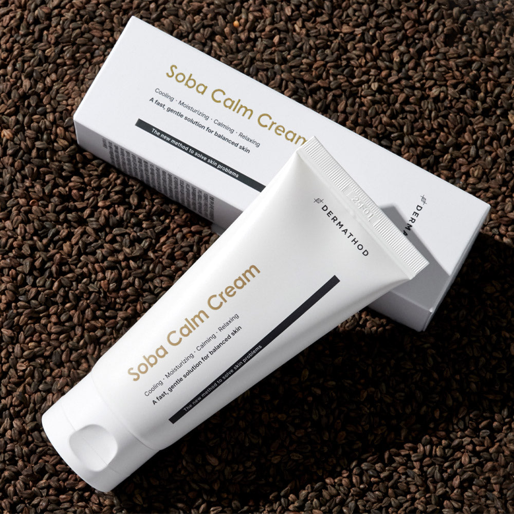 Weightless Hydraburst™ technology in action; this acne-safe Soba Calm Cream transforms into water on contact to hydrate deeply without clogging pores or causing congestion.