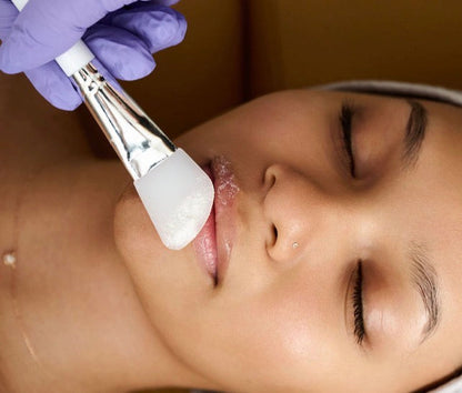 Make your masks last twice as long: This non-porous silicone applicator doesn't soak up a single drop of product, ensuring every bit of your mask goes onto your face and not down the drain.