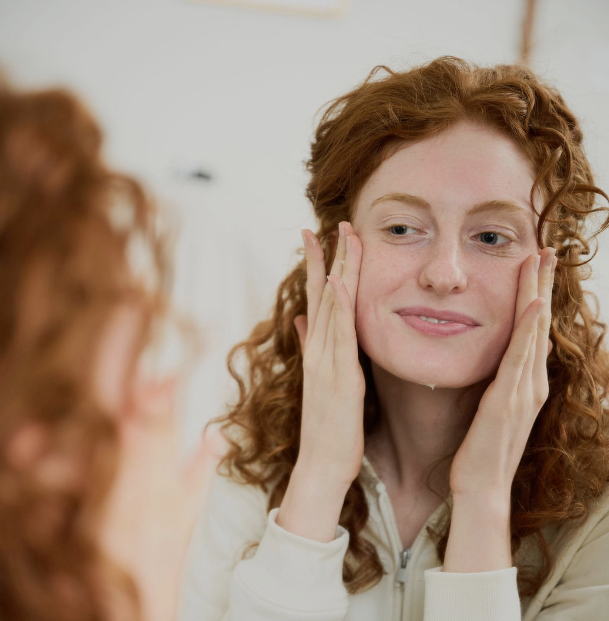 Online Aesthetician Skin Consultation – Custom Routine Plan