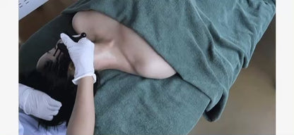 Watch the Dermathod Miola five-prong edge in action for scalp stimulation; a professional Korean massage technique to boost circulation, release tension, and support hair follicle health.