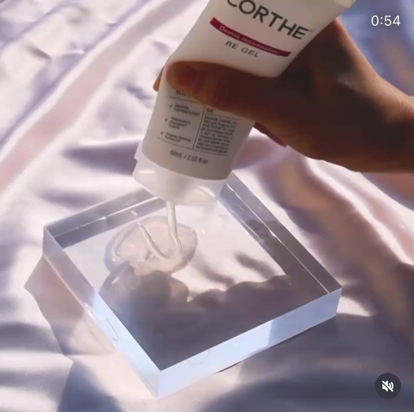 Video showing how to use Corthe Re Gel as a breathable seal for your evening skincare ritual to lock in moisture safely.