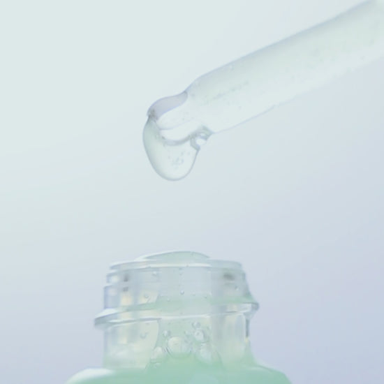 Correcting dry skin with KrX Cica Recovery Serum, featuring Centella and Peptides that strengthens the skin's natural resilience.