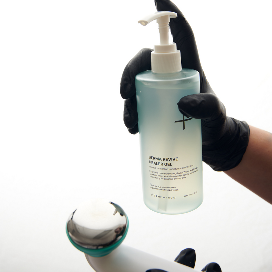 Lightweight, water-based texture of Derma Revive Healer Gel, designed to instantly cool and calm inflamed, heat-stressed, or irritated skin.